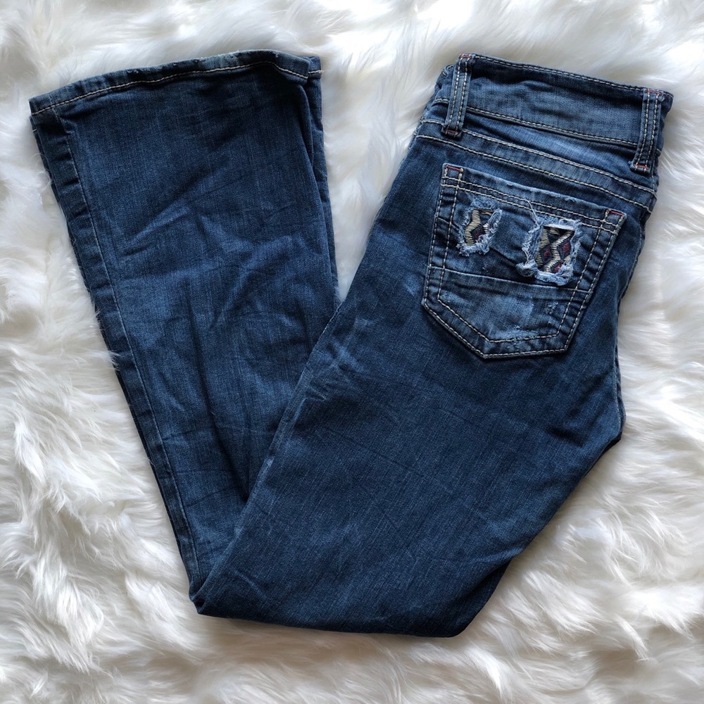 BKE Buckle Jeans with Patterned Pocket Detail!